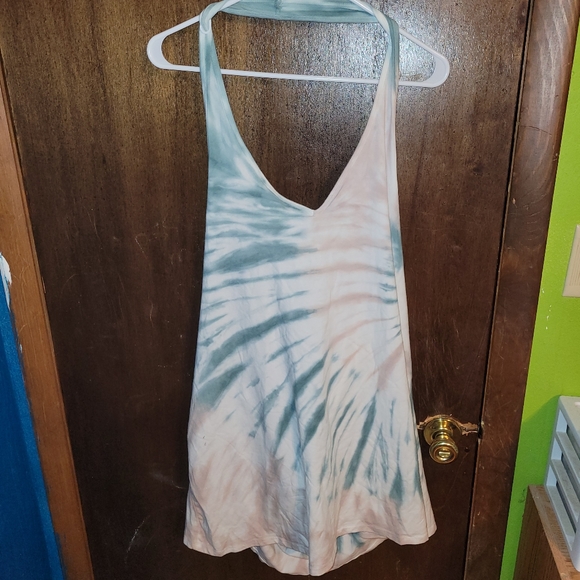 🆕️‼️Women's size 6X/30 or Torrid 6 K Grn Tie Dye Foxy Halter Top - Picture 1 of 15